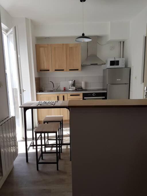 Agreable Appartement Lumineux Au Centre-Ville Oyonnax Exteriér fotografie